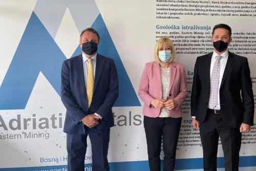 The Minister for the Environment and Tourism visits Eastern Mining